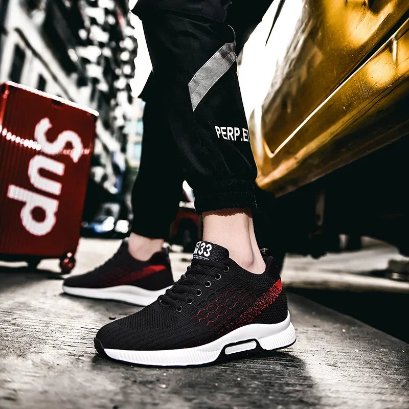 New Men's and Women's Sports Shoes Flying Mesh Surface Breathable EVA Sole Soft Lightweight Non-slip Tennis Shoes Comfortable