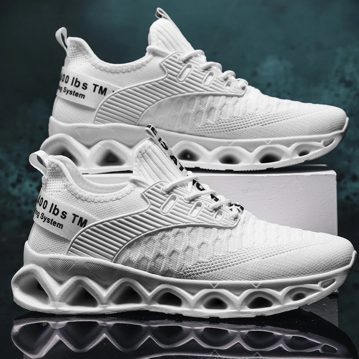 Flying woven men's shoes 2025 new summer breathable mesh sports and leisure running soft bottom Joker travel small white tide sh