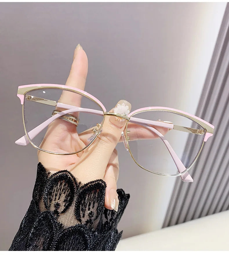 Photo-sensitive Color-changing Anti-blue Light Nearsighted Glasses For Women With Large Frames 015