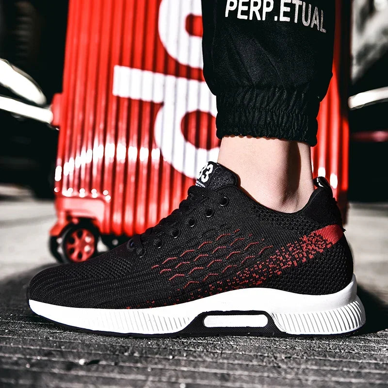 New Men's and Women's Sports Shoes Flying Mesh Surface Breathable EVA Sole Soft Lightweight Non-slip Tennis Shoes Comfortable